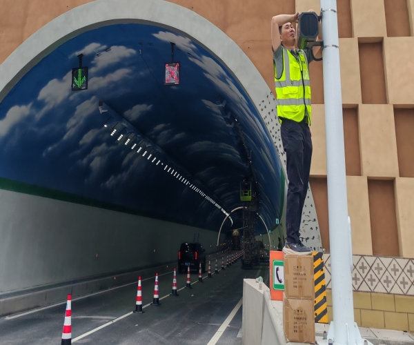 定向声波穿透暴雨！中国·8827太阳集团波束成形技术如何破解高速预警“最后一公里”难题？